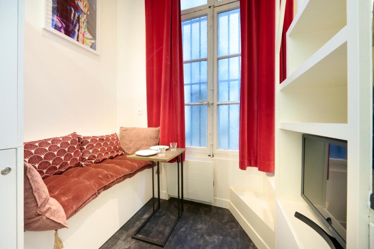 Amazing Studio 2P - Place Saint Georges/ Martyrs Parijs Buitenkant foto